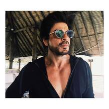 শাহরুখের আলিবাগে জন্মদিনের পার্টিতে সবচেয়ে বেশি নজর কাড়লেন কে, দেখুন ছবিতে