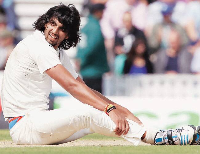 এবার চিকুনগুনিয়া সারিয়ে ইংল্যান্ডের বিরুদ্ধে সিরিজে ভারতীয় দলে ফিরেছেন তিনি।