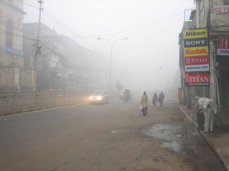 Delhi Facing Worst Smog In 17 Years Govt Blames Crop Burning ১৭ বছরের মধ্যে সবচেয়ে খারাপ আবহাওয়া এখন দিল্লিতে, সরকার দায়ী করল ফসল জ্বালানোকে