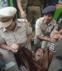 রাজনাথের সঙ্গে দেখা করলেন নিখোঁজ জেএনইউ ছাত্রের মা, প্রতিবাদীদের কটাক্ষ দিল্লি পুলিশের