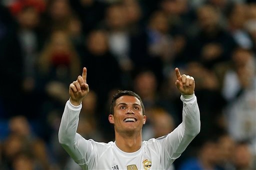 Ronaldo Pips Messi Becomes Footballer Of The Year মেসি চার নম্বরে, বর্ষসেরা রোনাল্ডো
