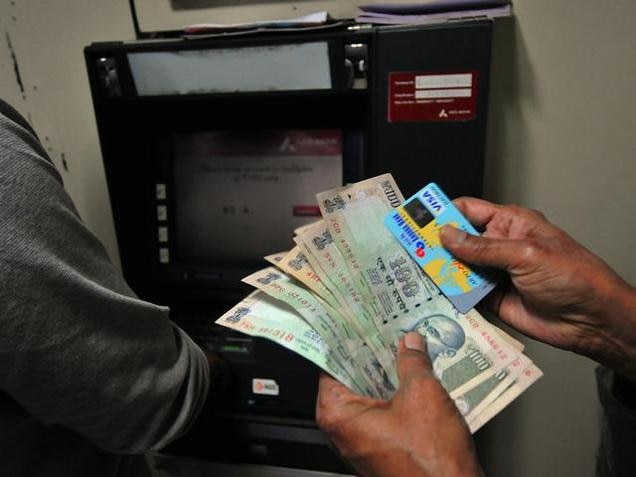 Govt Sets Up Task Force To Expedite Recalibration Of Atms নতুন নোট সব এটিএমে: প্রয়োজনীয় বদল আনতে টাস্ক ফোর্স গঠন