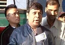 ৩১ মার্চের পরে ৫০০, ১০০০ টাকার নোট ফেলুন গঙ্গা-যমুনা ব্যাঙ্কে, মজার ছলে পরামর্শ সহবাগের