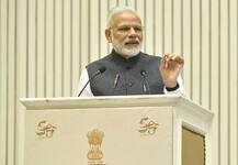 সংবাদমাধ্যমের আত্ম-নিয়ন্ত্রণ গুরুত্বপূর্ণ: মোদী