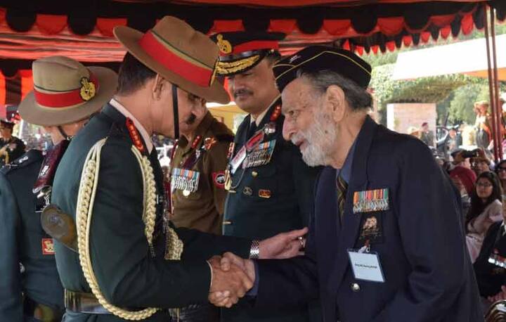 পাশাপাশি, ভারতীয় সেনার বিভিন্ন অভিযান -- অপারেশন রক্ষক, অপারেশন রাইনো, অপারেশন মেঘদূত এবং কম্বোডিয়া, কঙ্গো ও লেবাননে রাষ্ট্রপুঞ্জের শান্তিরক্ষী বাহিনীর হয়ে অসম রেজিমেন্টের ভূমিকা প্রশংসা লাভ করেছে।