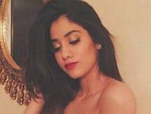 শ্রীদেবী কন্যা জাহ্নবী বলিউডে পা রাখছেন কর্ণ জোহরের হাত ধরেই!