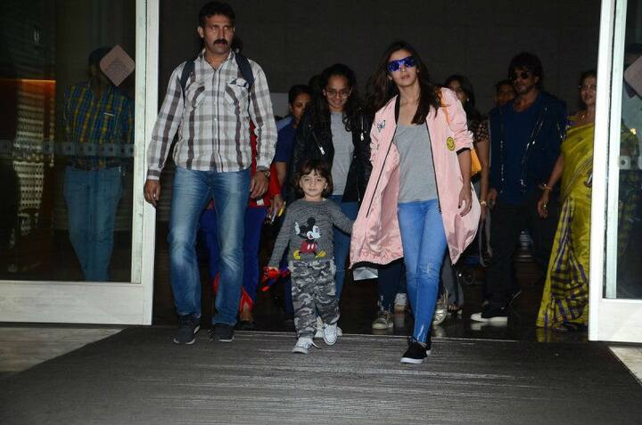 ‘ডিয়ার জিন্দেগি’-র প্রমোশনে দিল্লি যাচ্ছিলেন সকলে।