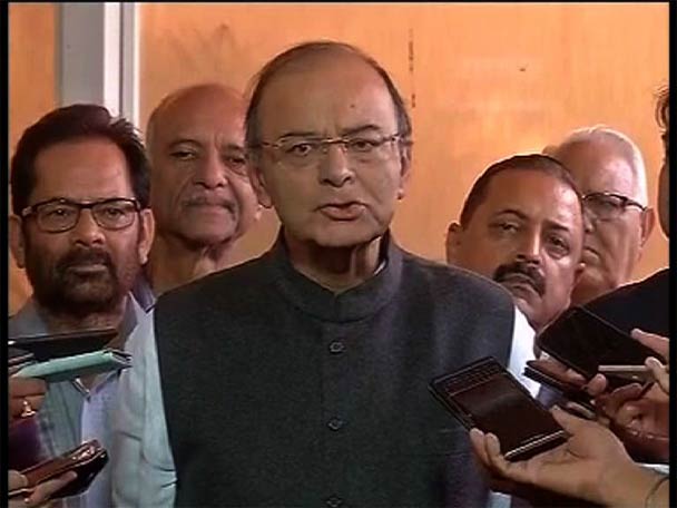 জিজ্ঞাসাবাদ এড়াতে সমস্ত বাতিল নোট একেবারেই জমা দিন:জেটলি