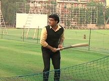 ফের ব্যাট হাতে সৌরভ, এবার গলি ক্রিকেটে, ভিডিও ভাইরাল