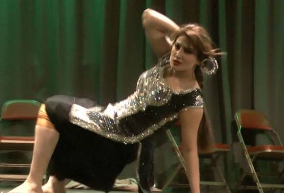 Four Held For Killing Stage Actor Kismat Baig In Lahore প্রচুর টাকা ঢেলেছিল, দাবি সন্দেভাজনের, সম্পর্ক ভেঙেই খুন পাকিস্তানের মঞ্চাভিনেত্রী-নর্তকী?