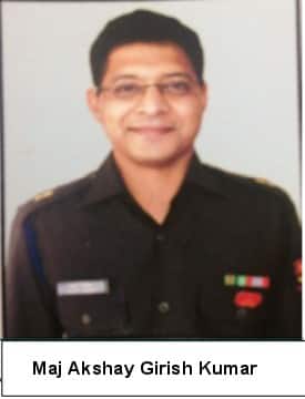 মেজর অক্ষয় গিরিশ কুমার। বয়স ৩১। বাড়ি বেঙ্গালুরুতে।