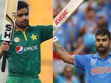 বাবর আজমকে কোহলির সঙ্গে একাসনে বসালেন পাক কোচ