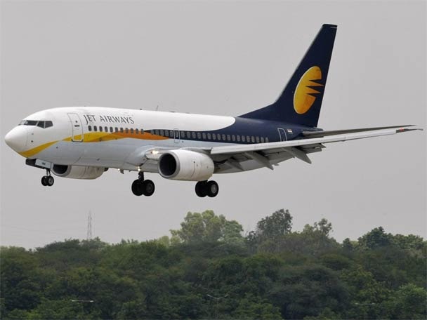 Influential Passengers Allegedly Forced Jet Airways To Delay Flight Deplane 17 0thers বিমানবন্দরে আসতে দেরি, প্লেন দাঁড় করিয়ে রাখল 'মন্ত্রীর ঘনিষ্ঠ' প্রভাবশালী পরিবার