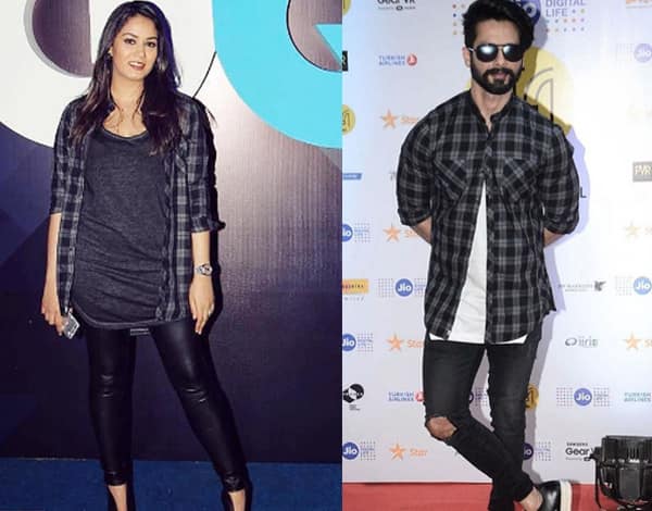 এই ছবিতে দুজনেই পরে রয়েছেন ওই এক টি শার্ট। কী মনে হচ্ছে, কাকে বেশি ভাল মানিয়েছে? আপনিও কি শাহিদের সঙ্গে একমত?