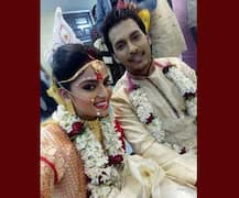 রিল থেকে রিয়েল লাইফে \'ওম-তোড়া\'