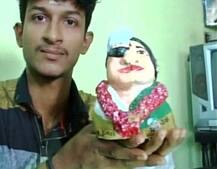 ২৯ বছর পর ফের এক শিল্পীর ছোঁয়ায় মোমের মূর্তিতে এক হয়ে গেলেন জয়ললিতা-রামচন্দ্রন