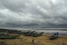 সোমবার চেন্নাইতে আছড়ে পড়বে সাইক্লোন ‘ভরদা’, জারি হাই-অ্যালার্ট