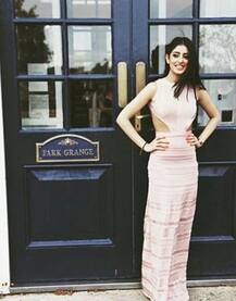 অমিতাভের নাতনি নভ্য নাভেলি এখন সোশ্যাল মিডিয়ার নতুন সেনসেশন, দেখুন তাঁর এই ছবিগুলো