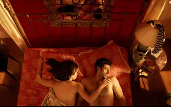  যে ছবির পরিচালক মণি রত্নম। হিন্দি ছবিটির পরিচালনা করেছেন শাদ আলি। সুরকার এ আর রহমান।