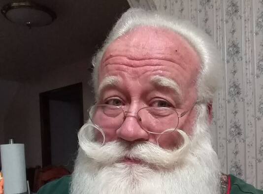 Terminally Ill Boy Dies In Santas Arms শেষ ইচ্ছাপূরণ! সান্টা ক্লসের কোলেই মৃত্যু শিশুর