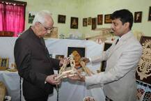 পুরুলিয়ার সৈনিক স্কুল ঘুরে দেখলেন রাজ্যপাল কেশরীনাথ ত্রিপাঠী