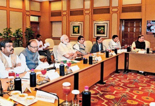 Govt Pushes Towards Cashless Economy Cabinet Meeting Today বেতন আর নগদে নয়, অর্ডিন্যান্সে সিলমোহর কেন্দ্রীয় মন্ত্রিসভার