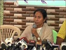 আলিবাবা আর চার মিলে দেশ চালাচ্ছে, মোদীকে কটাক্ষ মমতার