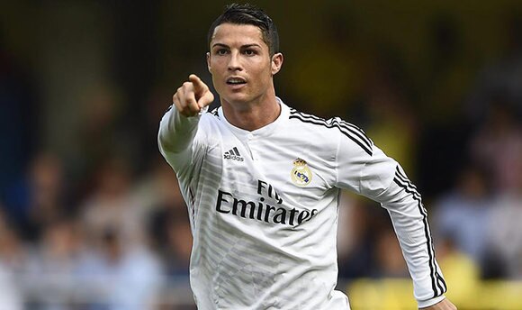 Corona- Cristiano Ronaldo quarantine করোনায় আক্রান্ত জুভেন্তাসের সতীর্থ, ইতালি ফিরতে মানা রোনাল্ডোকে