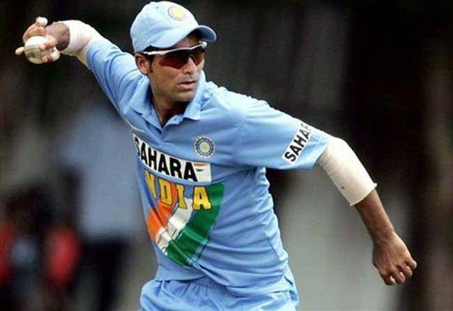 কাইফ লিখেছেন, এই ধরনের মন্তব্য অত্যন্ত লজ্জাজনক। শামিকে পূর্ণ সমর্থন করছি। দেশে এর চেয়ে অনেক বড় বড় সমস্যা আছে। আশা করি সবার শুভবুদ্ধির উদয় হবে