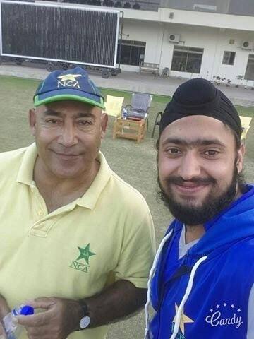 Meet Pakistans First Sikh Cricketer প্রথম শিখ, পাকিস্তানের জাতীয় ক্রিকেট অ্যাকাডেমিতে মহিন্দর পাল সিংহ, ভারতের বিরুদ্ধে অভিষেকের ইচ্ছা