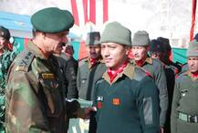 অবসরের আগে সিয়াচেন-লেহ সফরে সেনাপ্রধান দলবীর সিংহ সুহাগ