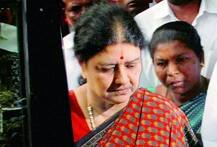 শশীকলাকে মুখ্যমন্ত্রী হওয়ার আবেদন লোকসভার ডেপুটি স্পিকারের