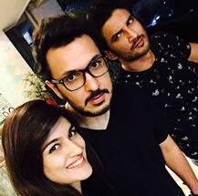 জল্পনা উস্কে লন্ডনে বছরের শেষদিন একসঙ্গে উদযাপন করলেন সুশান্ত সিংহ রাজপুত ও কৃতি শ্যানন!