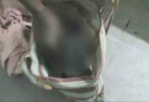 সদ্যোজাতর দেহ ব্যাগে ভরে সাহায্য চেয়ে ১২ ঘন্টা ঘুরলেন অসহায় বাবা