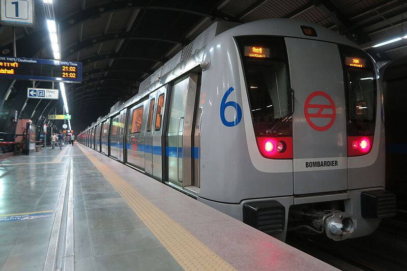 Women Passengers Allowed To Keep Knife In Delhi Metro For Self Defence আত্মরক্ষায় মহিলা যাত্রীরা ছুরি সঙ্গে রাখতে পারবেন দিল্লি মেট্রোয়