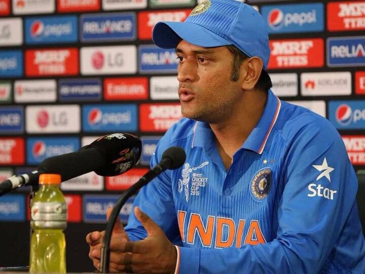 Ms Dhoni Did Not Give Up India Captaincy He Was Asked To Go Exclusive নির্বাচকরা ধোনিকে নেতৃত্ব ছাড়তে বাধ্য করেছেন!