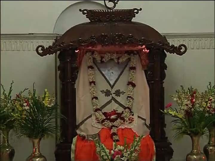 আজ স্বামী বিবেকানন্দর ১৫৫ তম জন্মদিন। হয়েছে।রামকৃষ্ণ মঠ ও মিশনের সমস্ত কেন্দ্রগুলিতে এই দিনটি যথোচিত মর্যাদায় পালন করা হল