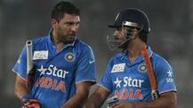 ধোনির উপর থেকে চাপ কমাতেই দলে যুবরাজ, বললেন বিরাট