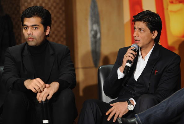 Besides Family Only Karan Can Understand Me Shah Rukh Khan পরিবারের বাইরে আমাকে বোঝে শুধু কর্ণ: শাহরুখ