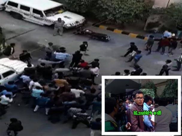 তৃণমূল ছাত্র পরিষদের ‘গোষ্ঠীদ্বন্দ্বে’ উত্তপ্ত কলকাতা বিশ্ববিদ্যালয়, ছবি তুলতে গিয়ে আক্রান্ত এবিপি আনন্দ Tension In Cu Campus Following Tmc Factional Clash Abp Ananda Attacked While Taking Pics তৃণমূল ছাত্র পরিষদের ‘গোষ্ঠীদ্বন্দ্বে’ উত্তপ্ত কলকাতা বিশ্ববিদ্যালয়, ছবি তুলতে গিয়ে আক্রান্ত এবিপি আনন্দ