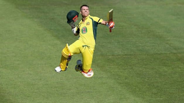 David Warner Fires Australia To 353 6 In 4th Odi Against Pakistan ওয়ার্নারের অসাধারণ শতরান, চতুর্থ একদিনের ম্যাচে পাকিস্তানকে হারিয়ে সিরিজ অস্ট্রেলিয়ার