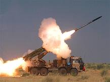 সেনাবাহিনীর তূণীরে নয়া অস্ত্র পিনাকা মাল্টি রকেট লঞ্চার