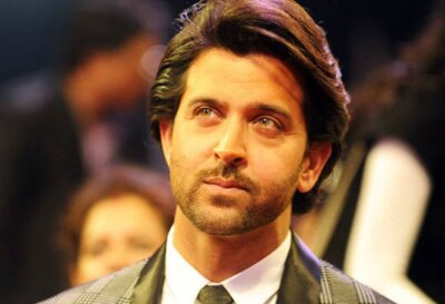 Hrithik Roshan To Be Coached By Super 30 Genius Anand Kumar For Biopic বায়োপিকের জন্য হৃত্বিককে প্রশিক্ষণ দেবেন ‘সুপার ৩০’ প্রতিষ্ঠাতা