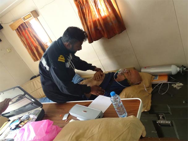 এখানে বলে রাখা প্রয়োজন, আগামীকাল ৪০ তম প্রতিষ্ঠা দিবস পালন করতে চলেছে উপকূল রক্ষী বাহিনী। মহা ধূমধামের সঙ্গে এই দিবস উদযাপন করছে বাহিনী। 