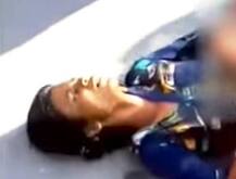 ছবি তুলতেই ব্যস্ত সবাই, রাস্তায় পড়ে মৃত্যু বাসের ধাক্কায় জখম তরুণের