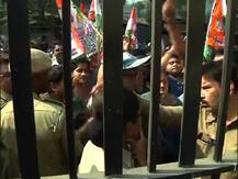 মমতার নির্দেশে প্রতারিতদের টাকা ফেরতের দাবিতে পথে নামছে তৃণমূলের মহিলা শাখা