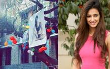 দিল্লি বিশ্ববিদ্যালয়ে প্রেম দিবস পালন, গাছকে কন্ডোমের মালা পরিয়ে অভিনেত্রীর পুজো করা হয়