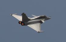 রাফালে চুক্তির স্বাধীন তদন্ত চেয়ে সেন্ট্রাল ভিজিল্যান্স কমিশনে কংগ্রেস, মোদীকে চোরেদের সর্দার বললেন রাহুল