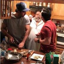 দেখুন! রান্না করছেন সেফ-রণবীর