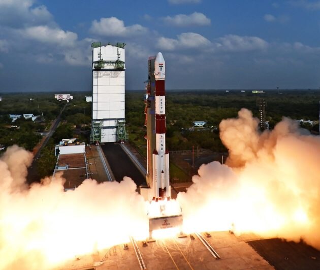 Trumps Spy Pick Shocked By India Launching 104 Satellites ভারত একসঙ্গে ১০৪ টি উপগ্রহ মহাকাশে পাঠিয়েছে, শুনে ‘ঘাবড়ে গিয়েছিলেন’ ট্রাম্পের হবু গোয়েন্দা প্রধান